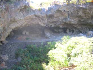 Abbildung 2.1.6: Wohnhöhle im Archäologiepark
von Belmaco